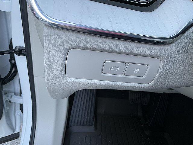 2026 Volvo XC60 Plug-In Hybrid Ultra, T8 AWD Electric/Gasoline, Dark
