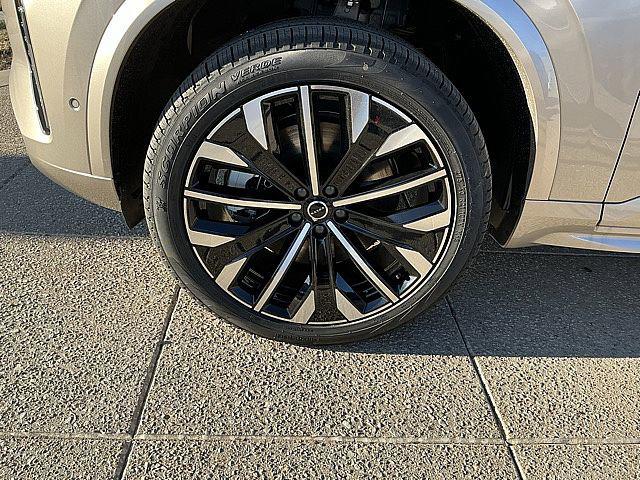2026 Volvo XC90 Plug-In Hybrid Plus, T8 AWD, Electric/Gasoline, Bright, 7 Seats
