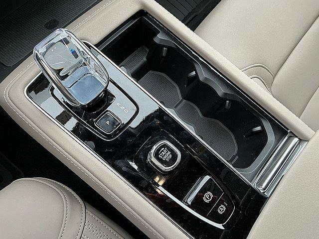 2026 Volvo XC90 Plug-In Hybrid Plus, T8 AWD, Electric/Gasoline, Bright, 7 Seats