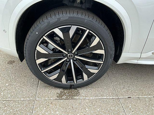 2026 Volvo XC90 Plug-In Hybrid Ultra, T8 AWD, Electric/Gasoline, Bright, 7 Seats