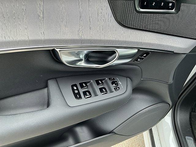 2026 Volvo XC90 Plug-In Hybrid Ultra, T8 AWD, Electric/Gasoline, Bright, 7 Seats