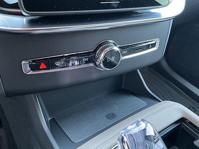 2026 Volvo XC90 Plug-In Hybrid Plus, T8 AWD, Electric/Gasoline, Bright, 7 Seats