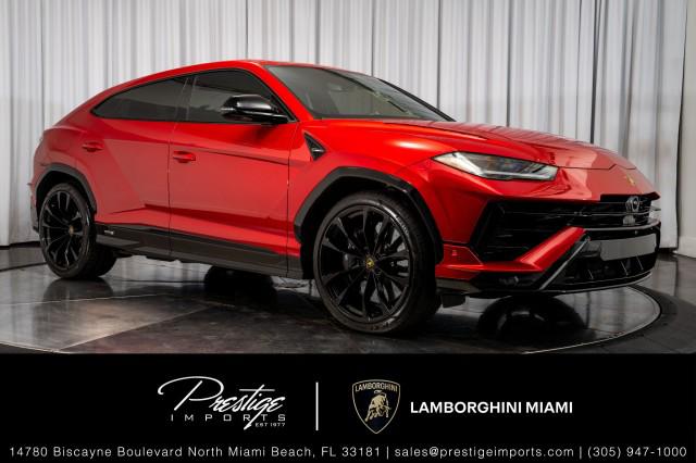 /2023 Lamborghini Urus