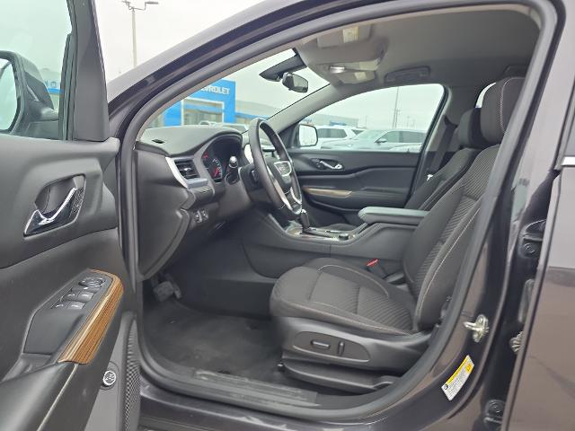 2017 GMC Acadia SLE-2