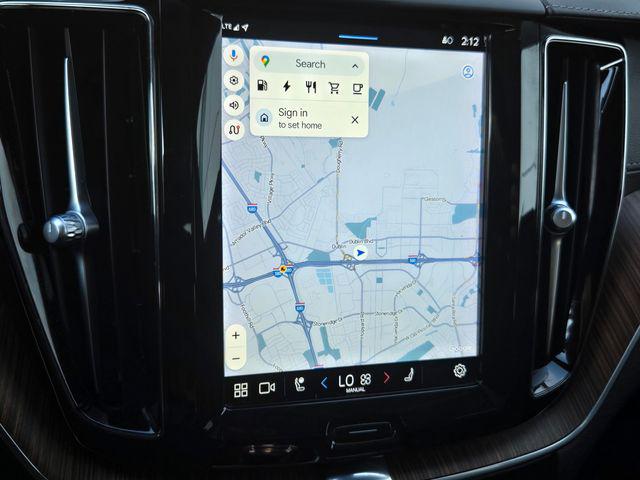 2023 Volvo XC60 Recharge T8 Ultimate Bright Theme