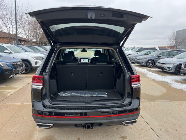 2026 Volkswagen Atlas SE with Technology