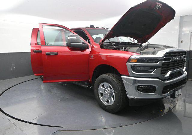 2026 Ram 2500 Tradesman Crew Cab 4x4 64 Box