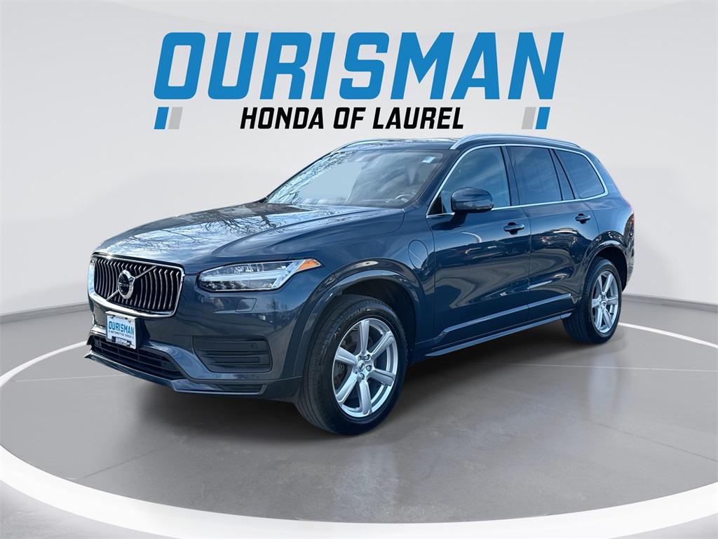 2020 Volvo XC90 Momentum's photo