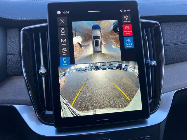 2026 Volvo XC90 Plug-In Hybrid Plus, T8 AWD, Electric/Gasoline, Bright, 7 Seats