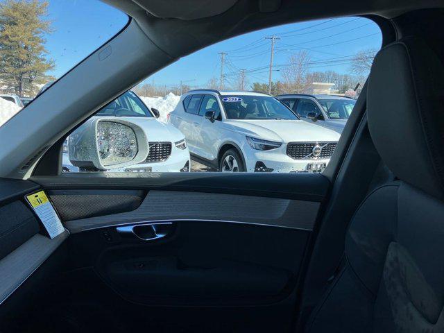 2026 Volvo XC90 Plug-In Hybrid Plus, T8 AWD, Electric/Gasoline, Bright, 7 Seats