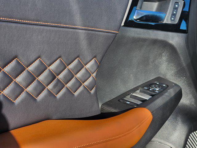 2025 Mitsubishi Outlander PHEV SEL S-AWC