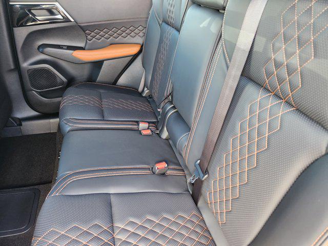 2025 Mitsubishi Outlander PHEV SEL S-AWC