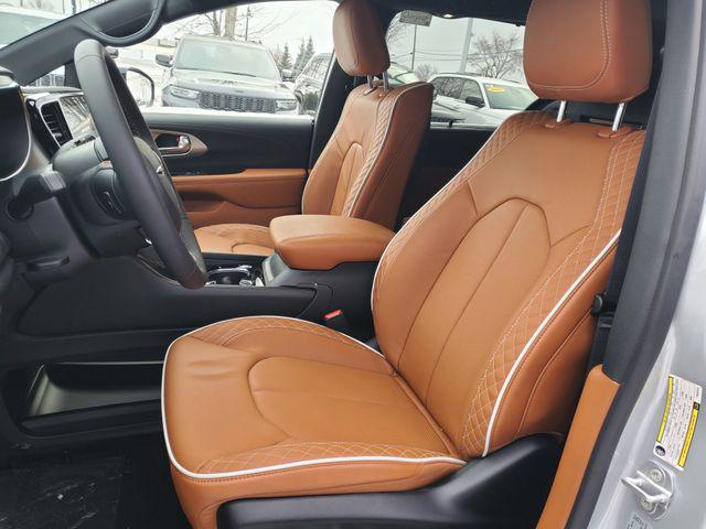 2026 Chrysler Pacifica Pinnacle AWD