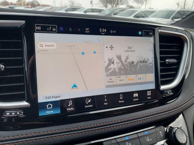 2026 Chrysler Pacifica Pinnacle AWD