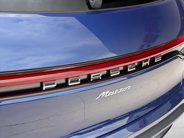 2026 Porsche Macan AWD