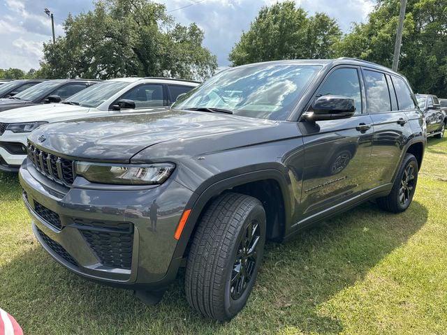 2026 Jeep Grand Cherokee Altitude 4x4