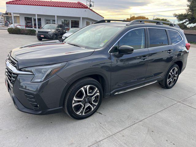 2024 Subaru Ascent Limited's photo