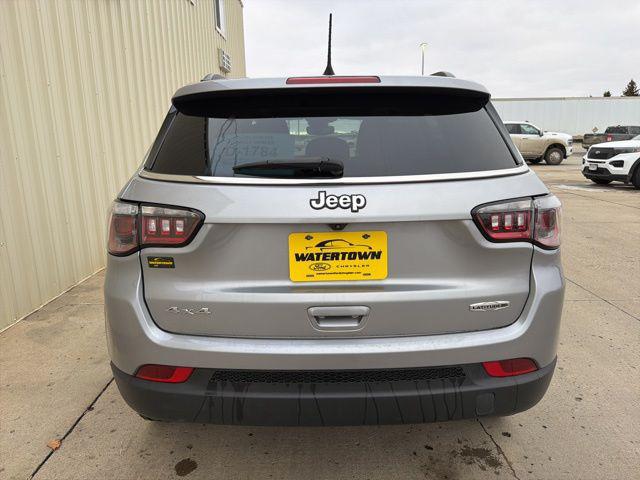 2022 Jeep Compass Latitude Lux 4x4