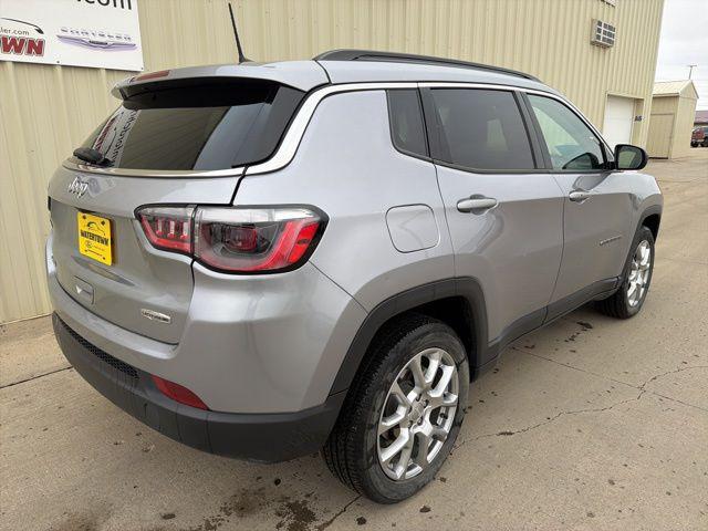 2022 Jeep Compass Latitude Lux 4x4