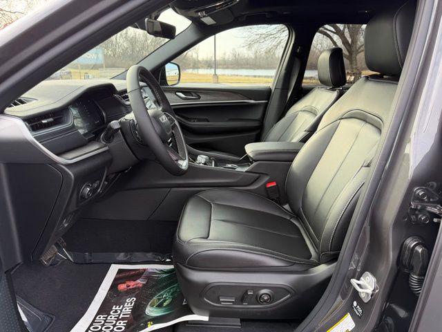2025 Jeep Grand Cherokee L Limited 4x4