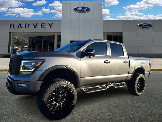 2021 Nissan TITAN Crew Cab PRO-4X 4x4