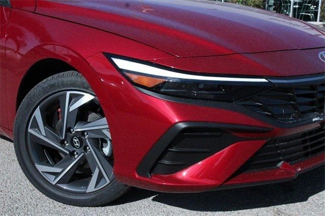 2025 Hyundai Elantra Hybrid SEL Sport