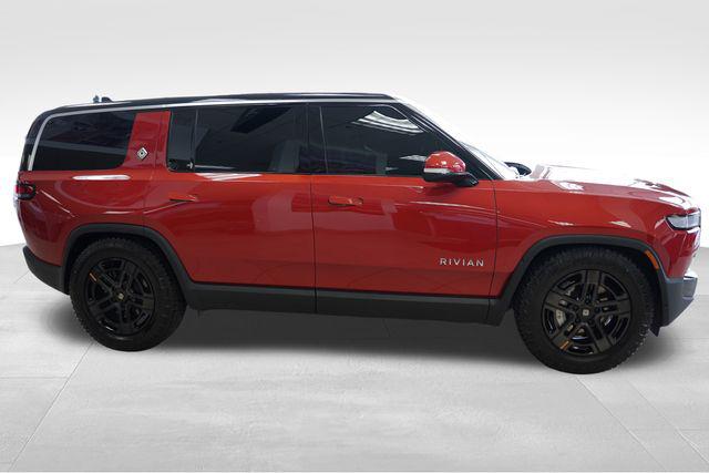 2024 Rivian R1S Adventure