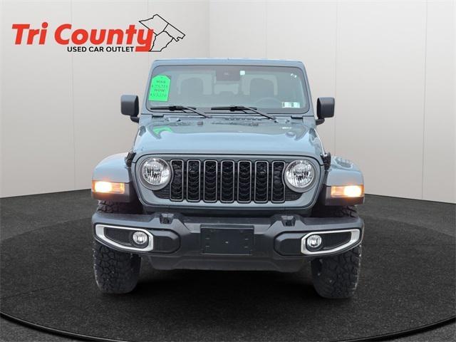 2025 Jeep Gladiator High Tide
