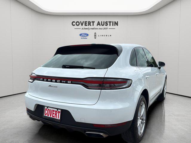 2020 Porsche Macan Base