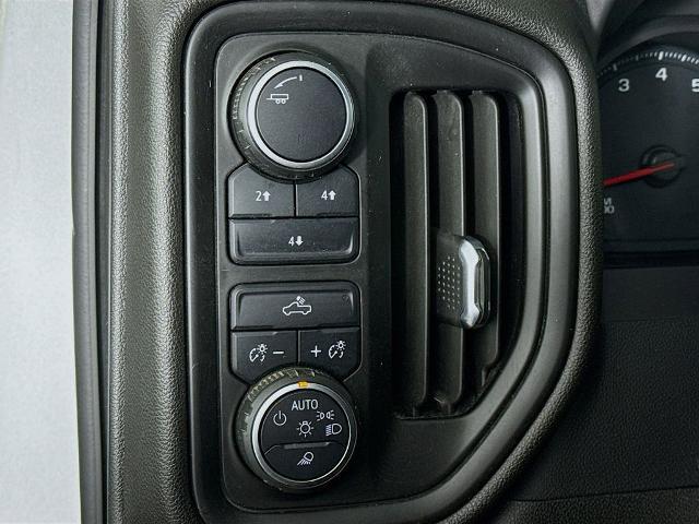 2022 Chevrolet Silverado 2500HD 4WD Crew Cab Standard Bed Custom