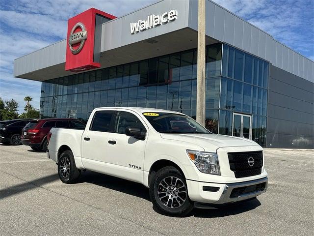 2023 Nissan TITAN Crew Cab SV 4x2