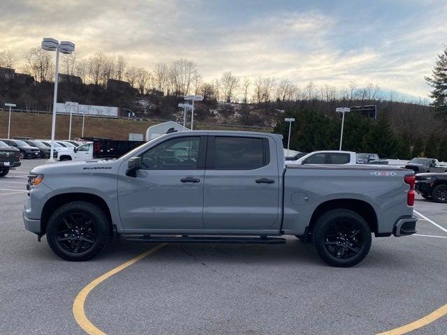 2025 Chevrolet Silverado 1500 4WD Crew Cab Short Bed Custom