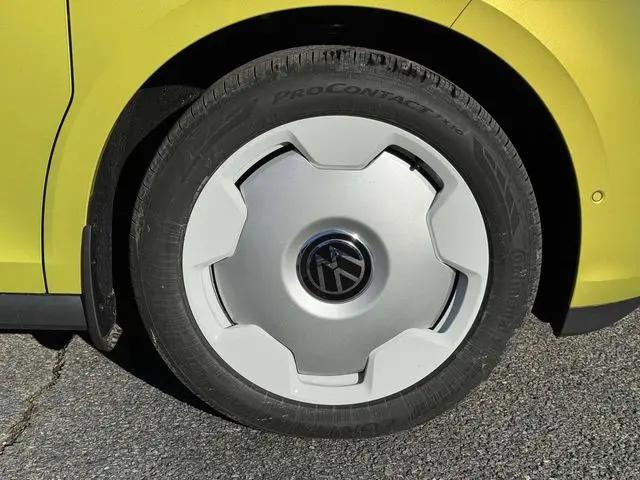 2025 Volkswagen ID. Buzz 1st Edition with 4MOTION