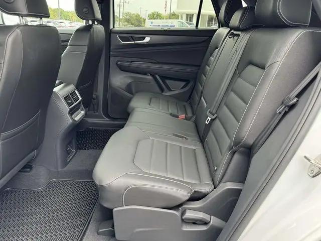 2025 Volkswagen Atlas Cross Sport 2.0T SEL