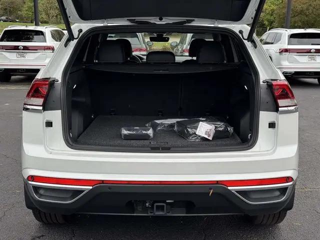 2025 Volkswagen Atlas Cross Sport 2.0T SEL
