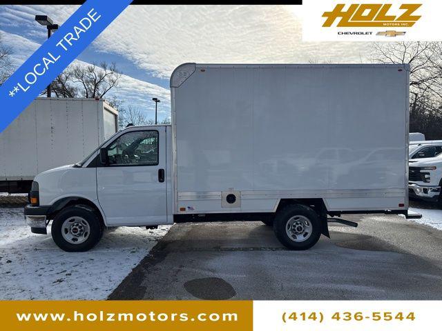 2025 GMC Savana Cutaway Work Van