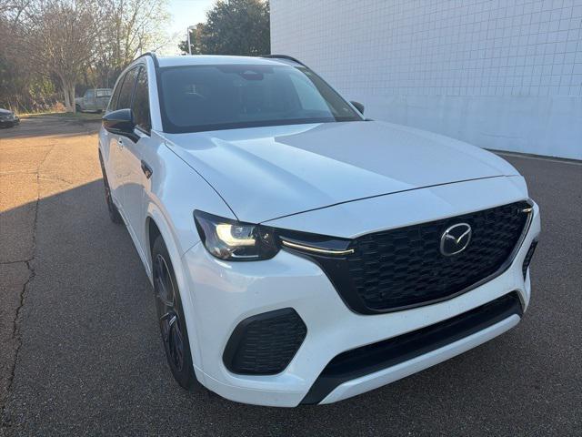 2025 Mazda CX-70 Premium Package's photo