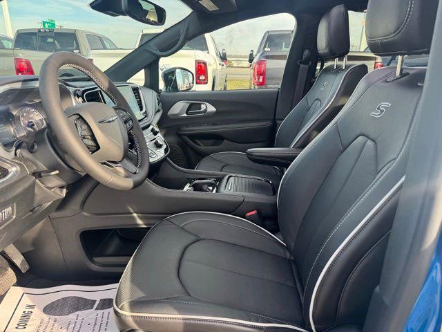 2026 Chrysler Pacifica Limited AWD