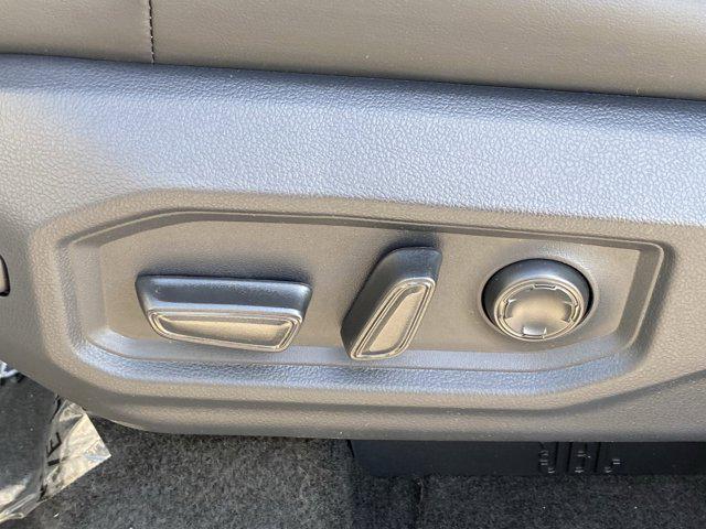 2026 Toyota Tundra Platinum CrewMax 5.5' Bed