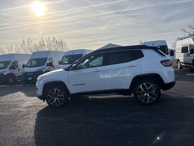 2025 Jeep Compass Limited 4x4 2025 Jeep Compass Limited 4x4