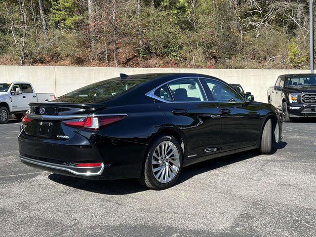 2020 Lexus ES 300h Ultra Luxury