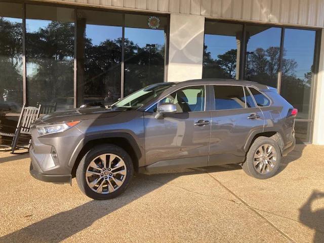 2021 Toyota RAV4 XLE Premium