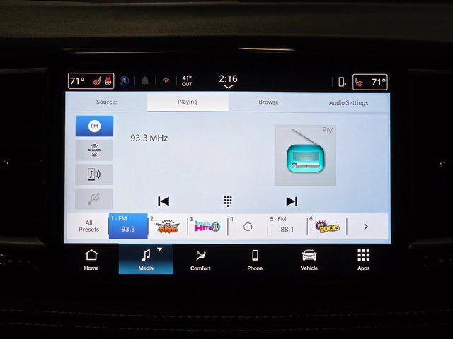 2026 Chrysler Pacifica Select AWD