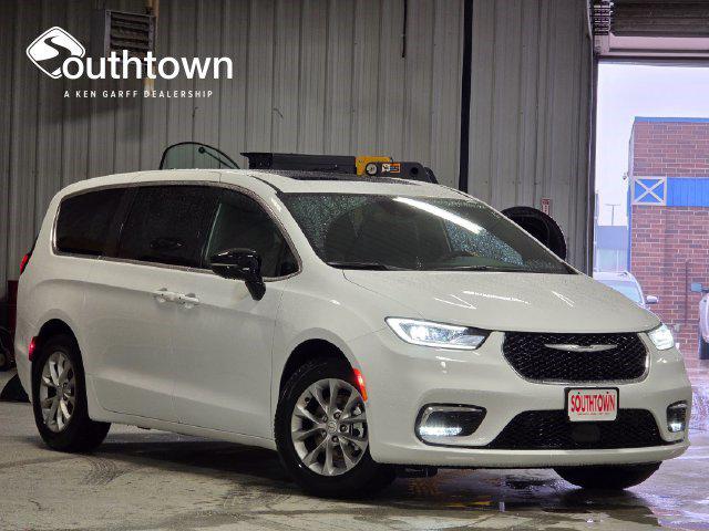 2026 Chrysler Pacifica Limited for sale in Indianola, IA