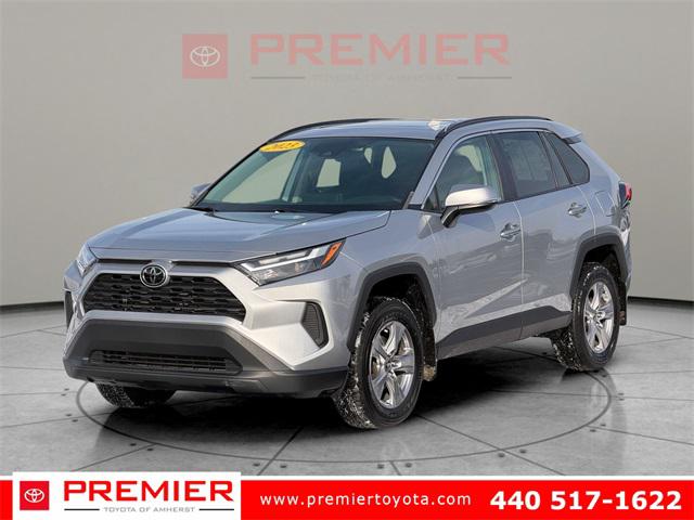 2023 Toyota RAV4 XLE's photo