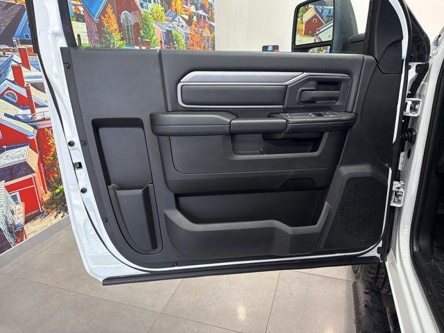 2026 Ram 3500 Tradesman Regular Cab 4x4 8' Box