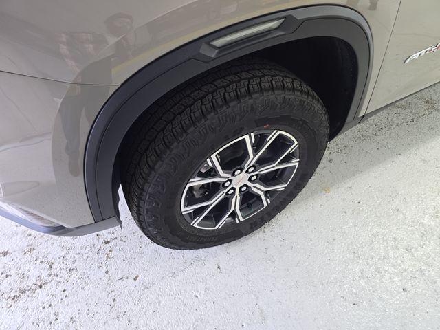 2026 GMC Acadia AT4 AWD