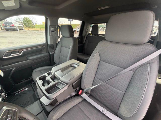 2026 Chevrolet Silverado 1500 4WD Crew Cab Standard Bed LT
