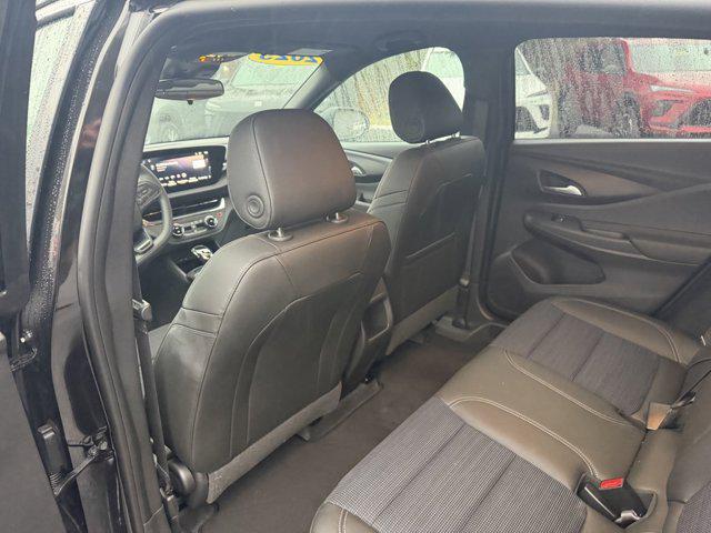 2025 Buick NV Preferred FWD