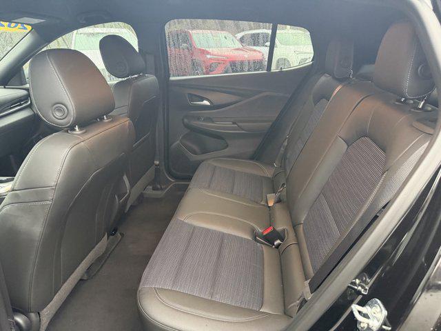 2025 Buick NV Preferred FWD
